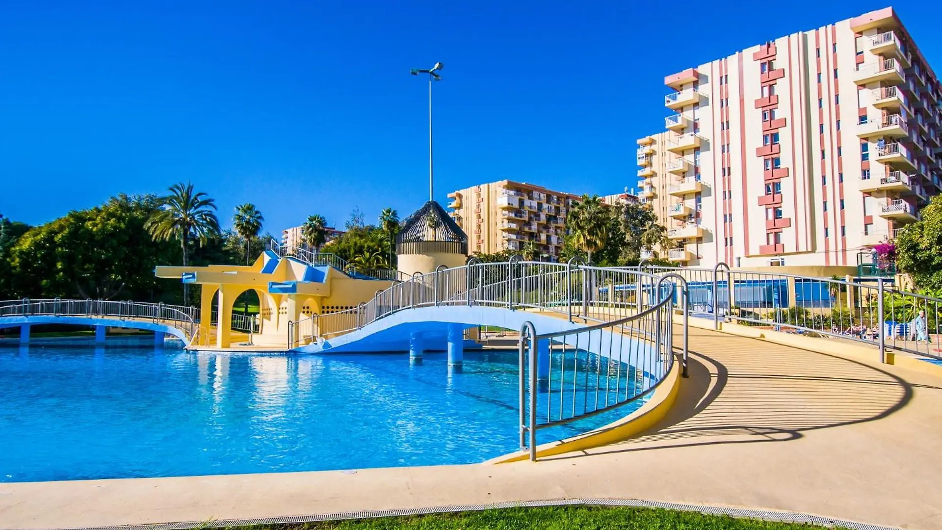 525 Minerva Apartamento Vista Al Mar Y Al Jardin Y La Montana Benalmádena 0*,  España