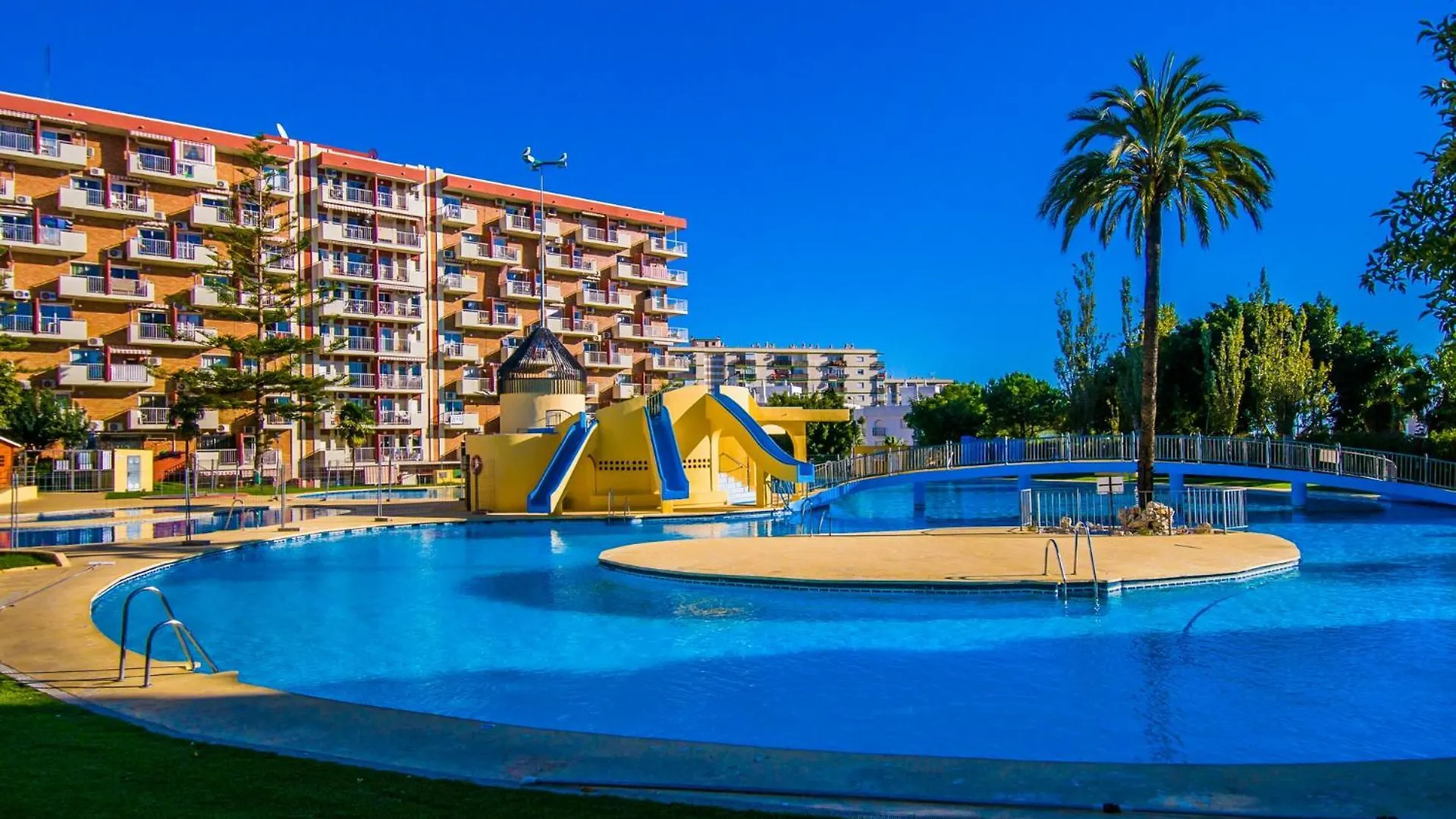 525 Minerva Apartamento Vista Al Mar Y Al Jardin Y La Montana Benalmádena